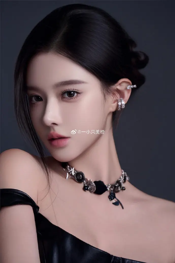 儿童使用迷你编程界面